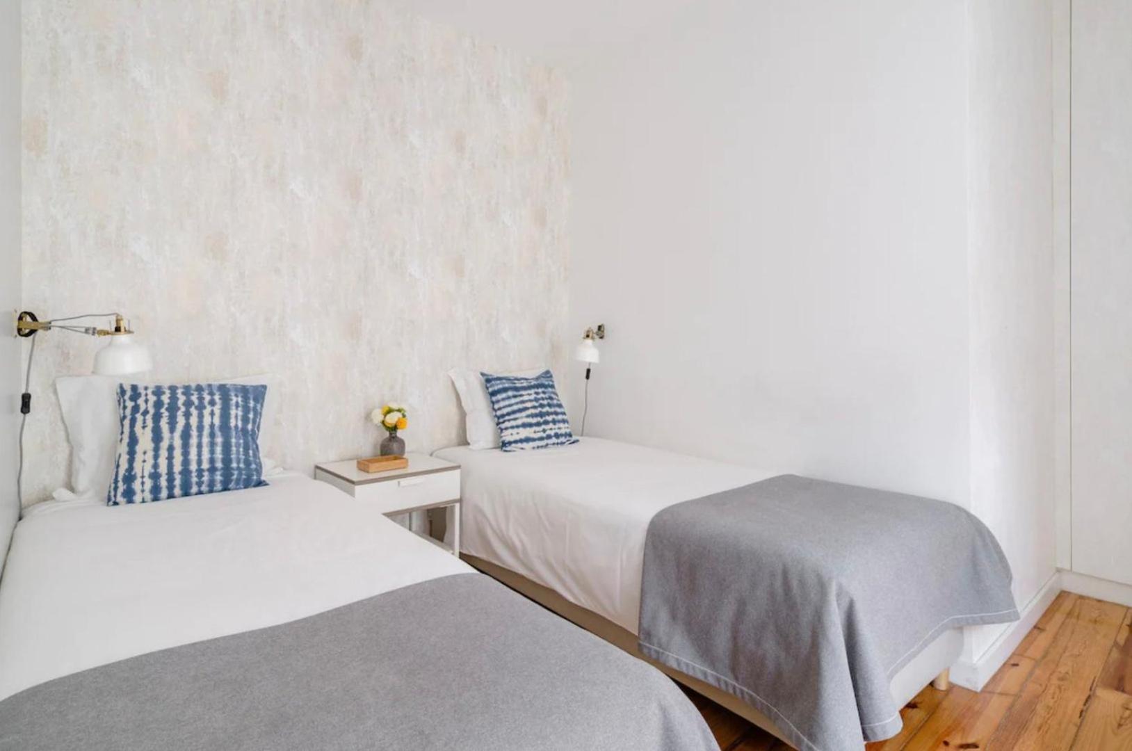 2br Terrace W Ac - Time Out Market | By Airnest