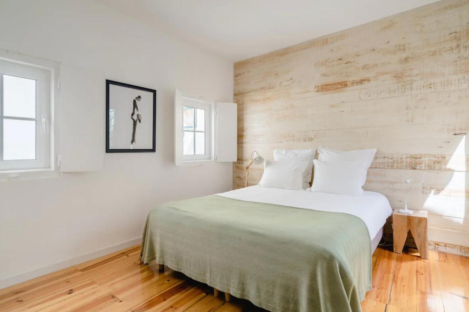 2br Terrace W Ac - Time Out Market | By Airnest Apartment *